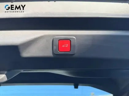 Photo 11 Peugeot 3008  Hybrid 145 e-DCS6