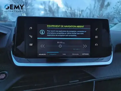 Photo 17 Peugeot 2008  Electrique 136 ch