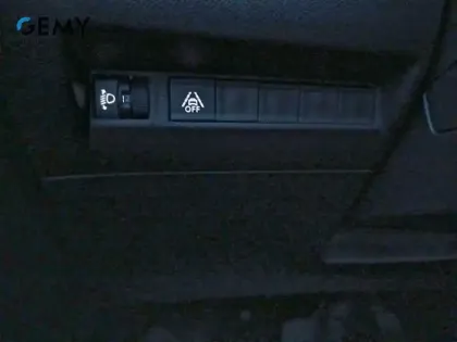 Photo 13 Peugeot 2008  Electrique 136 ch