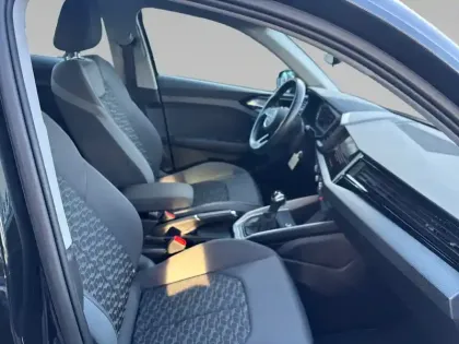 Photo 10 Audi A1  Sportback 25 TFSI 95 ch S tronic 7