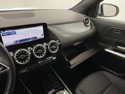 Photo 27 Mercedes EQA  250+