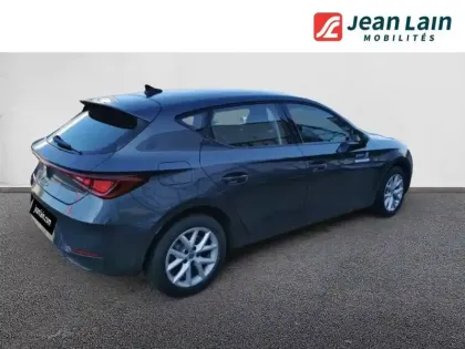 Photo 58 Seat Leon  1.5 eTSI Hybrid 115 DSG7