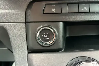 Photo 27 Peugeot Expert  FGN TOLE STANDARD BLUEHDI 180 S&S EAT8