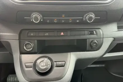 Photo 24 Peugeot Expert  FGN TOLE STANDARD BLUEHDI 180 S&S EAT8