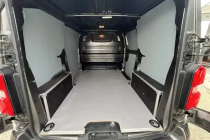 Photo 12 Peugeot Expert  FGN TOLE STANDARD BLUEHDI 180 S&S EAT8