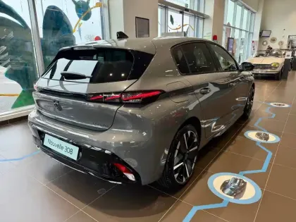 Photo 3 Peugeot 308  Hybrid 145 e-DCS6