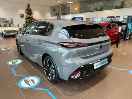 Photo 5 Peugeot 308  Hybrid 145 e-DCS6