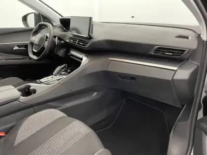 Photo 23 Peugeot 5008  PureTech 130ch S&S EAT8