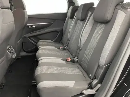 Photo 14 Peugeot 5008  PureTech 130ch S&S EAT8