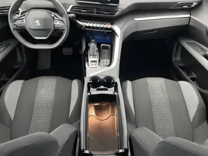 Photo 26 Peugeot 5008  PureTech 130ch S&S EAT8
