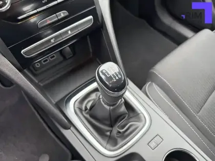 Photo 9 Renault Megane Mégane IV Berline Blue dCi 115 - 21B