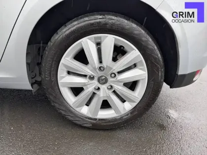 Photo 13 Renault Megane Mégane IV Berline Blue dCi 115 - 21B