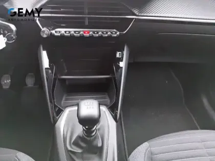 Photo 11 Peugeot 208  PureTech 100 S&S BVM6