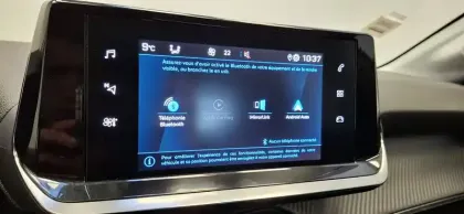 Photo 27 Peugeot 208  PureTech 100 S&S EAT8