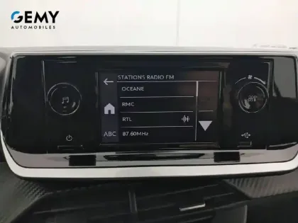 Photo 54 Peugeot 208  BLUEHDI 100 S&S BVM6