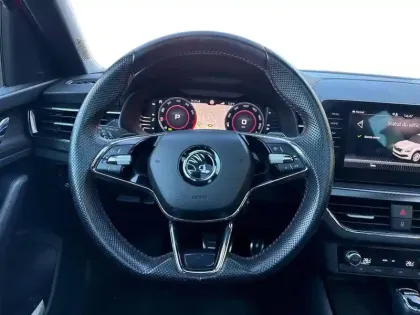 Photo 15 Skoda Kamiq  1.0 TSI Evo 110 ch DSG7