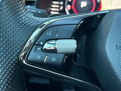 Photo 20 Skoda Kamiq  1.0 TSI Evo 110 ch DSG7