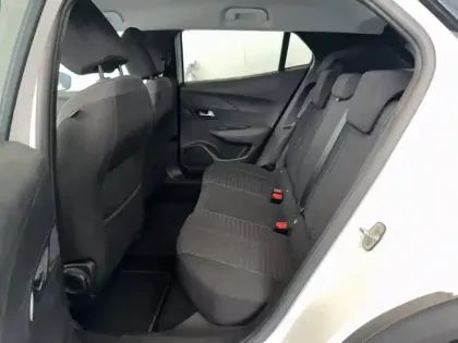 Photo 20 Peugeot 2008  PureTech 130 S&S EAT8