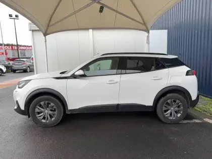 Photo 7 Peugeot 2008  PureTech 130 S&S EAT8