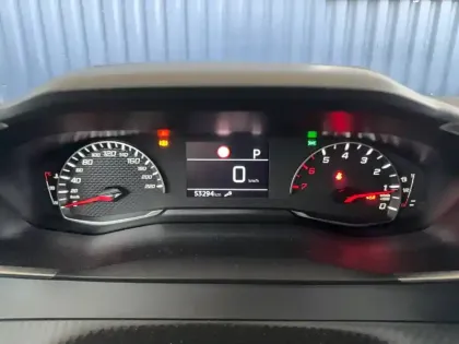 Photo 11 Peugeot 2008  PureTech 130 S&S EAT8