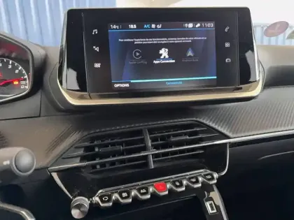 Photo 24 Peugeot 2008  PureTech 130 S&S EAT8