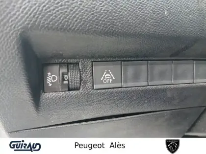 Photo 13 Peugeot 208  BLUEHDI 100 S&S BVM6