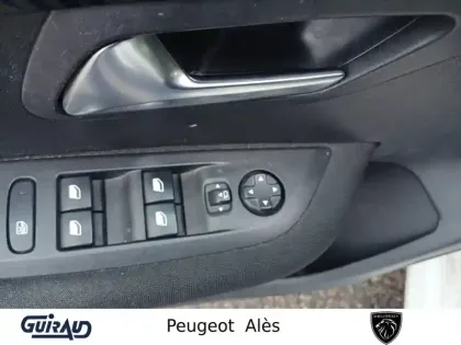 Photo 11 Peugeot 208  BLUEHDI 100 S&S BVM6