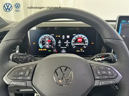Photo 11 Volkswagen Tiguan  1.5 eTSI 150ch DSG7