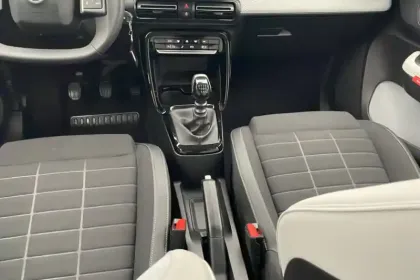 Photo 9 Citroën C3  Turbo 100 ch BVM6