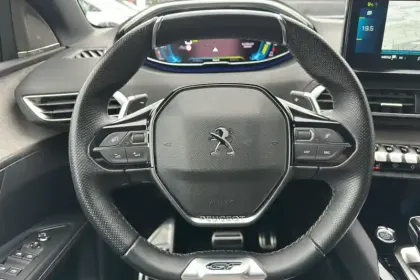 Photo 14 Peugeot 3008  Hybrid 225 e-EAT8