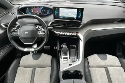 Photo 12 Peugeot 3008  Hybrid 225 e-EAT8