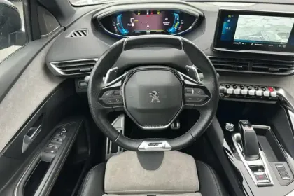 Photo 13 Peugeot 3008  Hybrid 225 e-EAT8