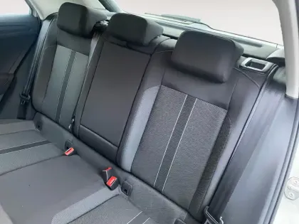 Photo 13 Volkswagen T-roc  1.0 TSI 110 Start/Stop BVM6