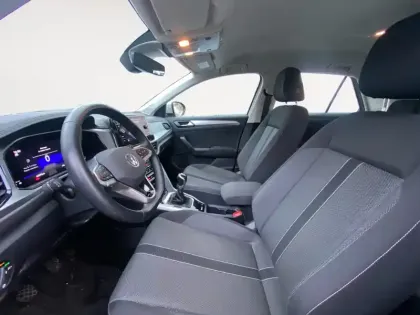 Photo 9 Volkswagen T-roc  1.0 TSI 110 Start/Stop BVM6