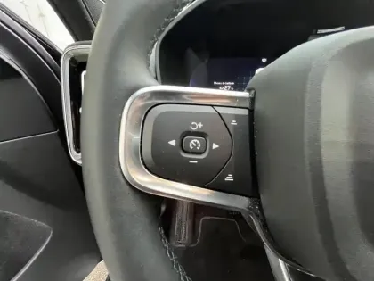 Photo 13 Volvo Xc40  Recharge 231 ch 1EDT