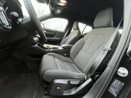 Photo 11 Volvo Xc40  Recharge 231 ch 1EDT