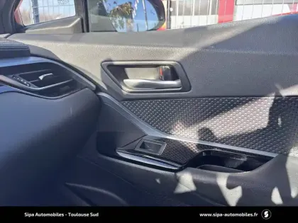 Photo 21 Toyota C-HR  Hybride 2.0L