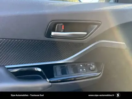 Photo 16 Toyota C-HR  Hybride 2.0L