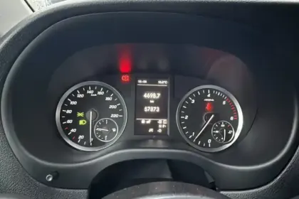 Photo 15 Mercedes Vito  119 4x4 LONG FOURGON RWD