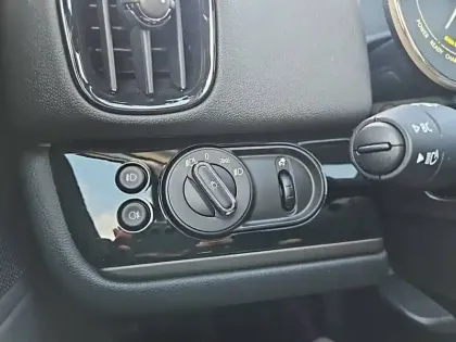 Photo 16 Mini Mini Countryman 125 - 95 ch ALL4 BVA6