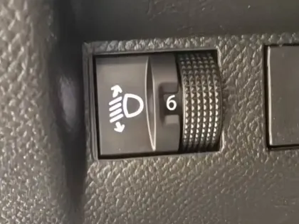 Photo 21 Peugeot 208  100 S&S BVM6