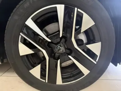 Photo 7 Peugeot 208  100 S&S BVM6