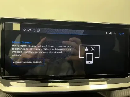 Photo 34 Peugeot 2008  Hybrid 145 e-DCS6