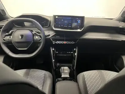 Photo 21 Peugeot 2008  Hybrid 145 e-DCS6