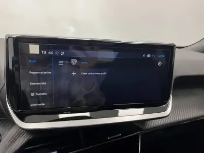 Photo 35 Peugeot 2008  Hybrid 145 e-DCS6