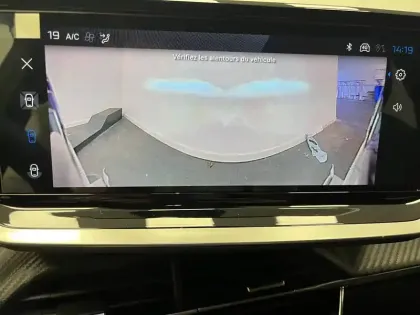 Photo 43 Peugeot 2008  Hybrid 145 e-DCS6