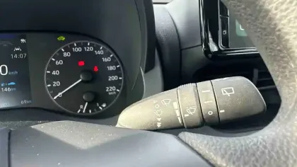 Photo 15 Mazda Mazda2  Hybrid 1.5L CVT 116 ch