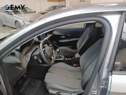 Photo 8 Peugeot 208  PureTech 100 S&S BVM6