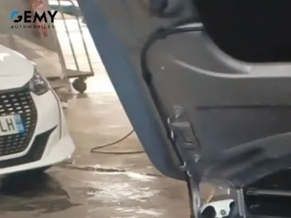 Photo 11 Peugeot 208  PureTech 100 S&S BVM6