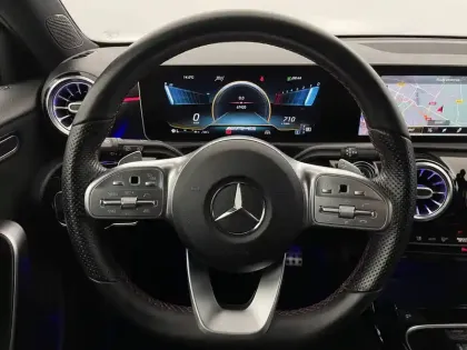 Photo 22 Mercedes Classe A  35 Mercedes-AMG 7G-DCT Speedshift AMG 4Matic